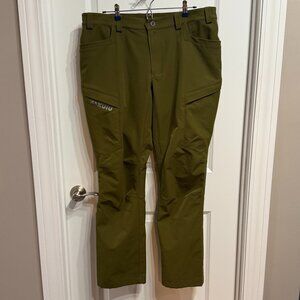 Kuiu Men's Dark Moss Attack Pants